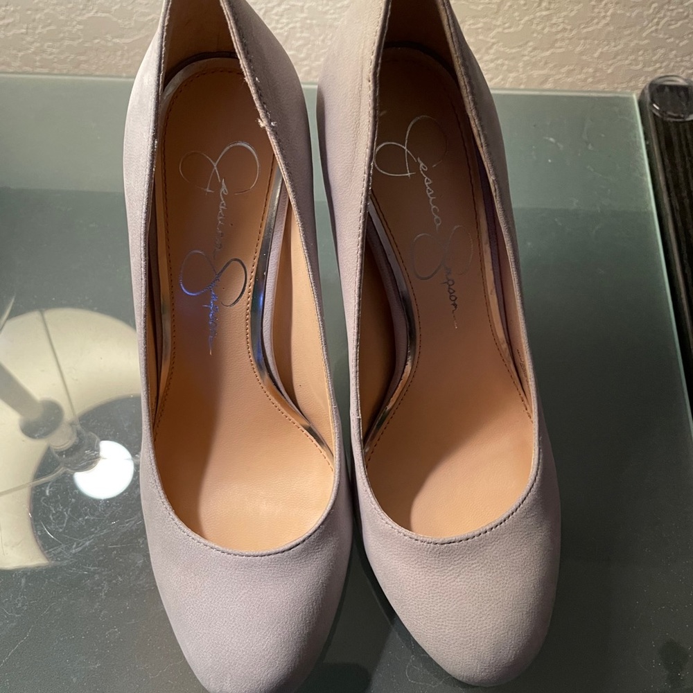 Jessica Simpson Grey Suede pumps